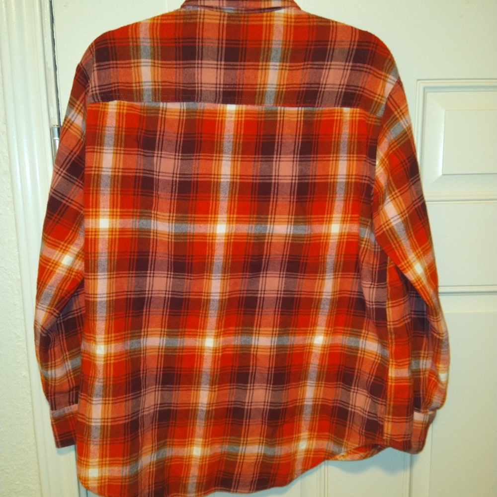 Old Navy The Boyfriend Shirt Plaid Long Sleeve Shirt Women's sz Medium - Picture 2 of 6